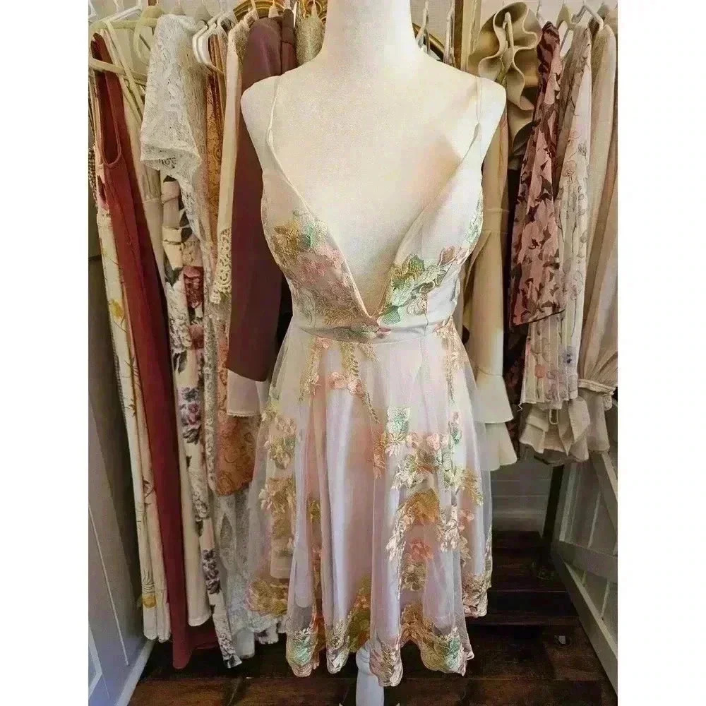 Xenia Boutique Women's 4 Emelia Embroidered Floral Low Plunge Mini Dress